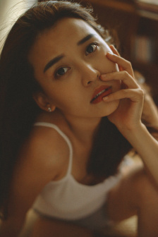 《漂亮的女邻居》hd在线观看